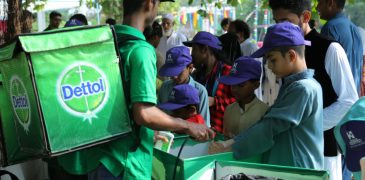 Hoga Saaf Pakistan Creates Awareness Of Cleanliness & Hygiene at Shehr-E-Fun Festival