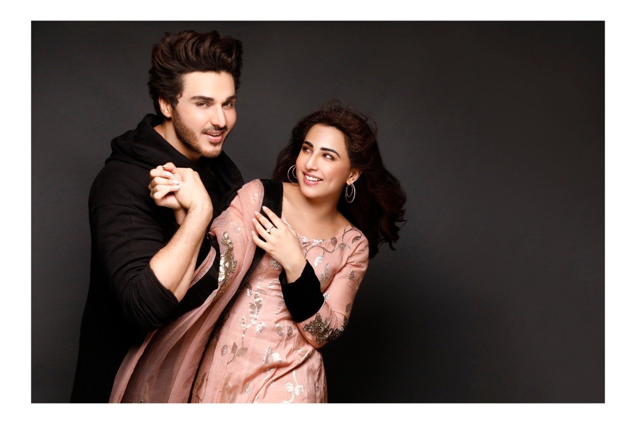 Ahsan Khan & Ushna Shah to Create Magic On-Screen in Bandhay Ek Dour Se