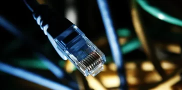 Pakistan becomes third worst country for Internet services