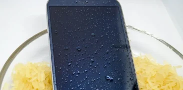 Apple Advises Against Rice Drying Method for Wet iPhones