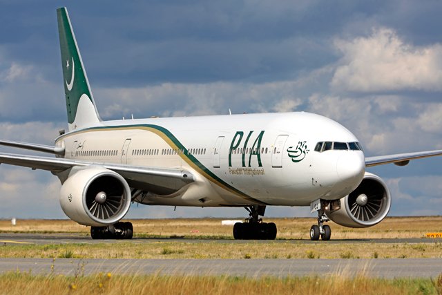 Pakistani citizens to pay PIA's debt