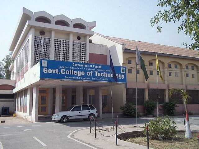 Public Colleges