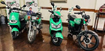 PM Shehbaz Sharif Announces E-Bikes for Outstanding Students and Pushes for E-Vehicles Policy