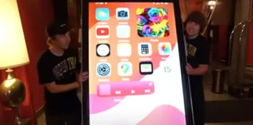 World’s Largest iPhone Created by YouTubers: A Tech Feat