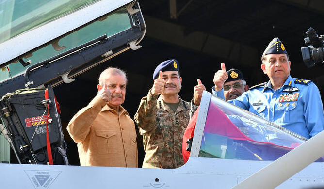 Ishaq Dar Rafale statement