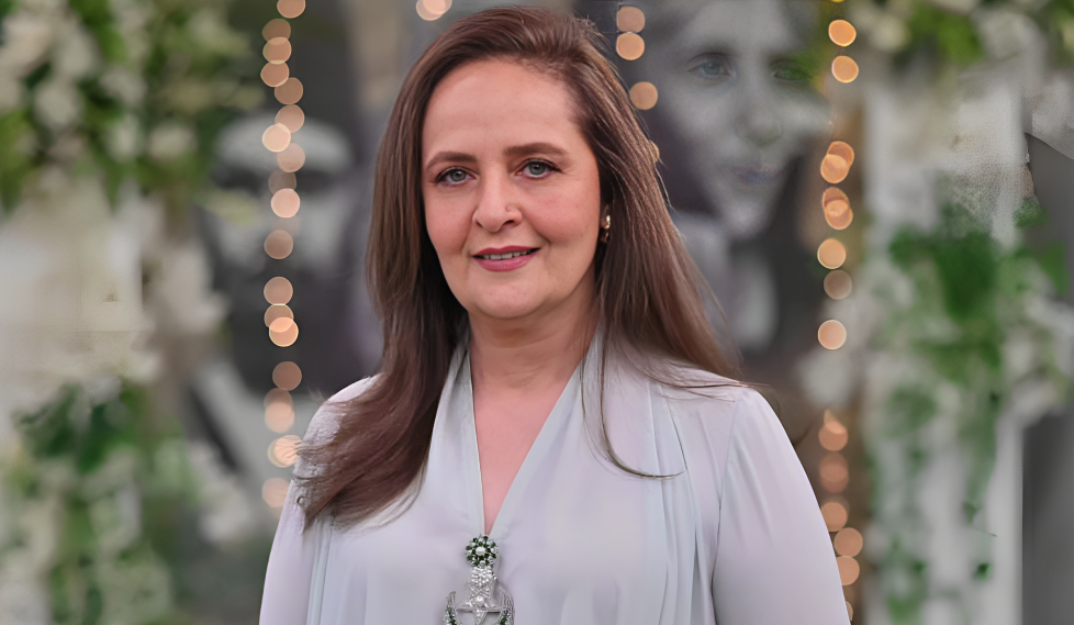Hina Khawaja Bayat