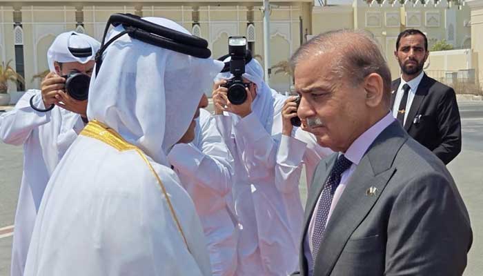 PM Shehbaz Sharif Visits Qatar to Express Solidarity After Israeli Strikes