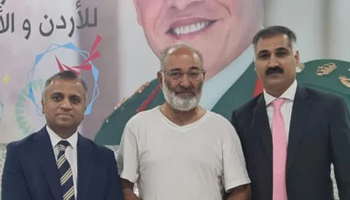 Former Senator Mushtaq Ahmad Released After Detention by Israeli Forces