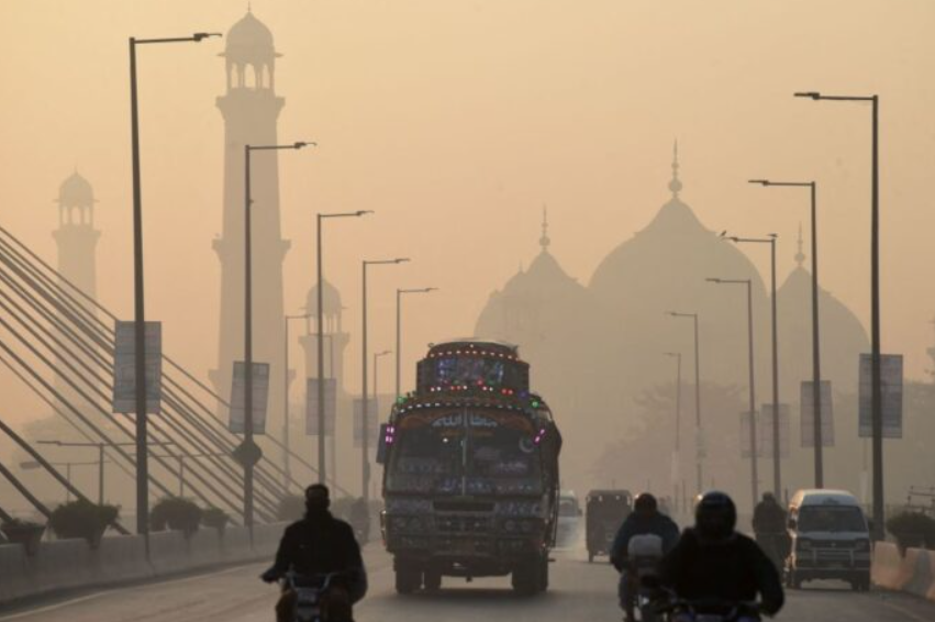 Lahore smog news