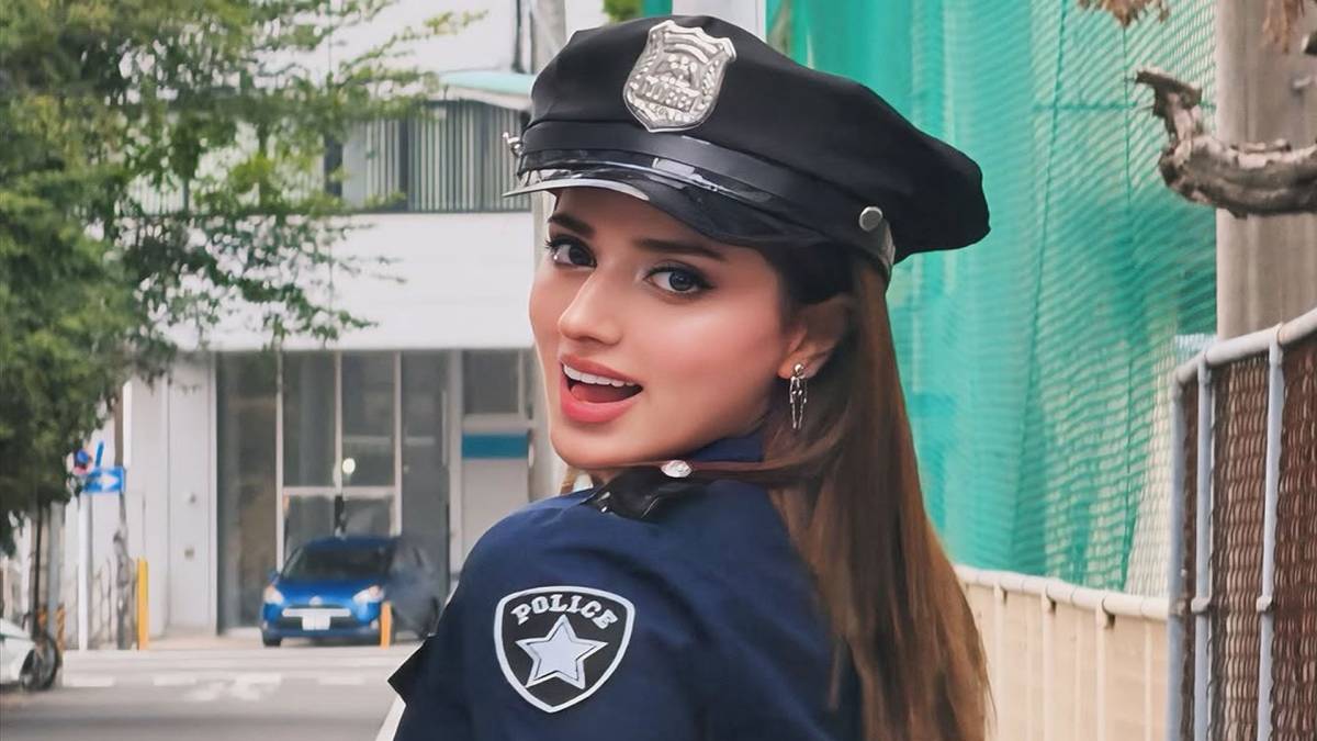 Jannat Mirza Stuns in Police Uniform for Halloween Celebration